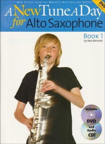 A New Tune A Day for Alto Saxophone (New Tune a Day Book & CD + DVD)
