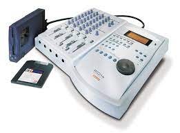 Preowned Fostex FD-4 Digital Multitracker
